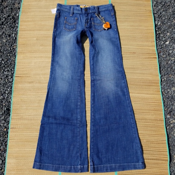 Dittos Denim - NWT New Dittos bell bottom flare Jean's 27 31x35